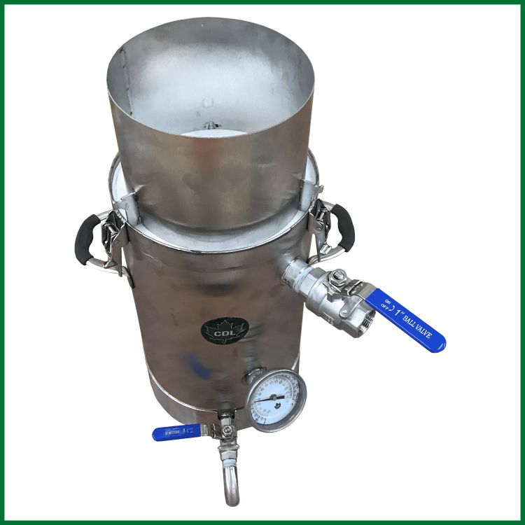 Chamber filter press for the food and beverage industry, also known as a  laboratory filter, wine filter or juice filter. - Strassburger Filter EN